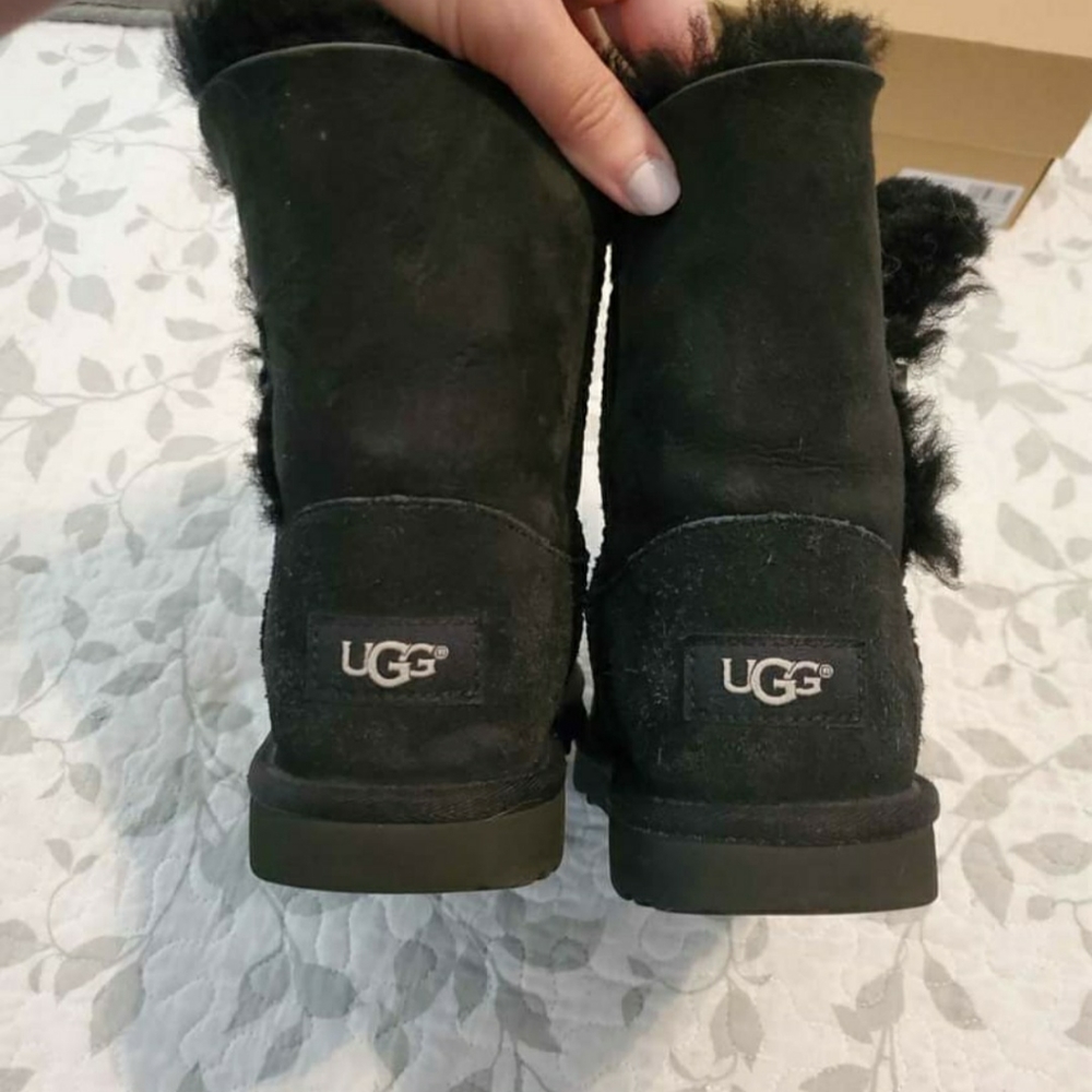 Black Bailey Button Uggs - Picture 6 of 7